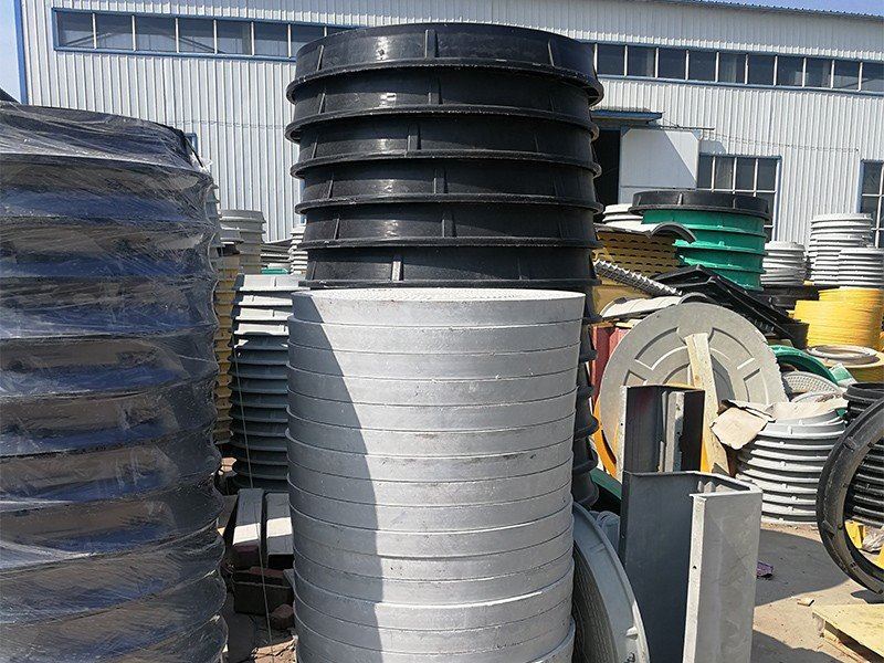 Perlindungan Manhole Fiberglass
